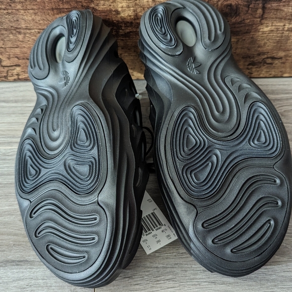 AdiFom Q "Black Carbon" sneakers - Picture 2 of 7